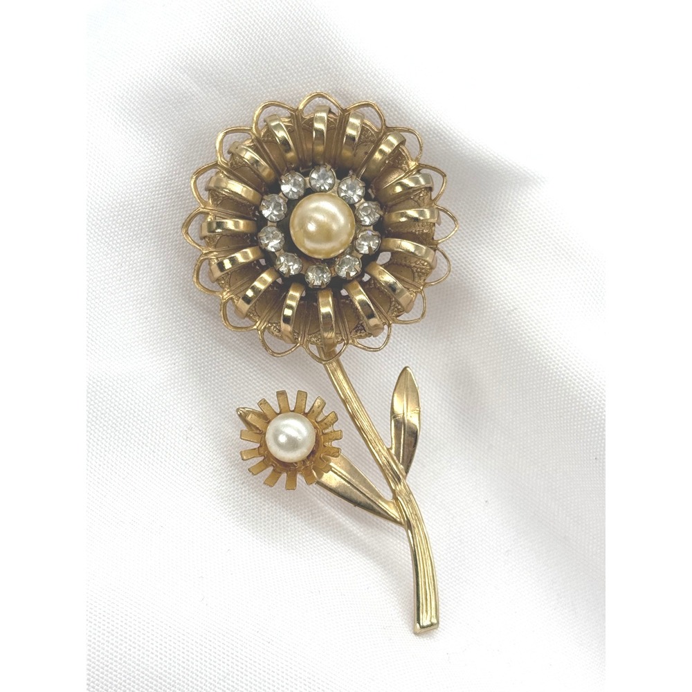 Vintage Gold Tone Flower Brooch Faux Pearl Rhinestone Double Bloom Floral Pin - Picture 2 of 5